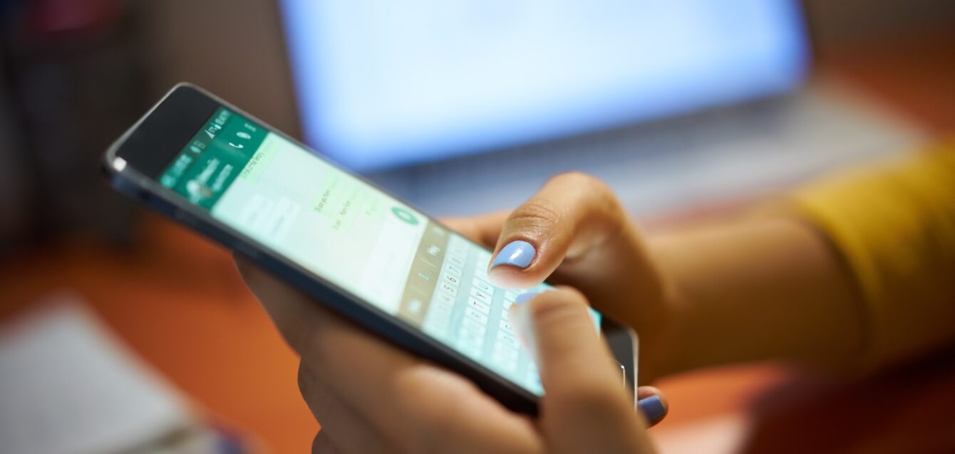 girl-typing-phone-message-on-social-network-at-night girl-typing-phone-message-on-social-network-at-night